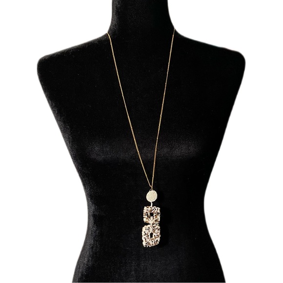 ✨🆕🟫⚜️SIMPLY SOUTHERN SQUARE BEADED NECKLACE AND EARRINGS SET⚜️🟫 - Picture 5 of 6